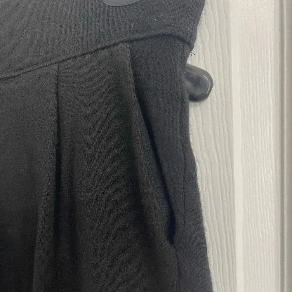 J Jill Women’s Rayon/wool Black Skater Swing Pull On Skirt Size Small Pockets